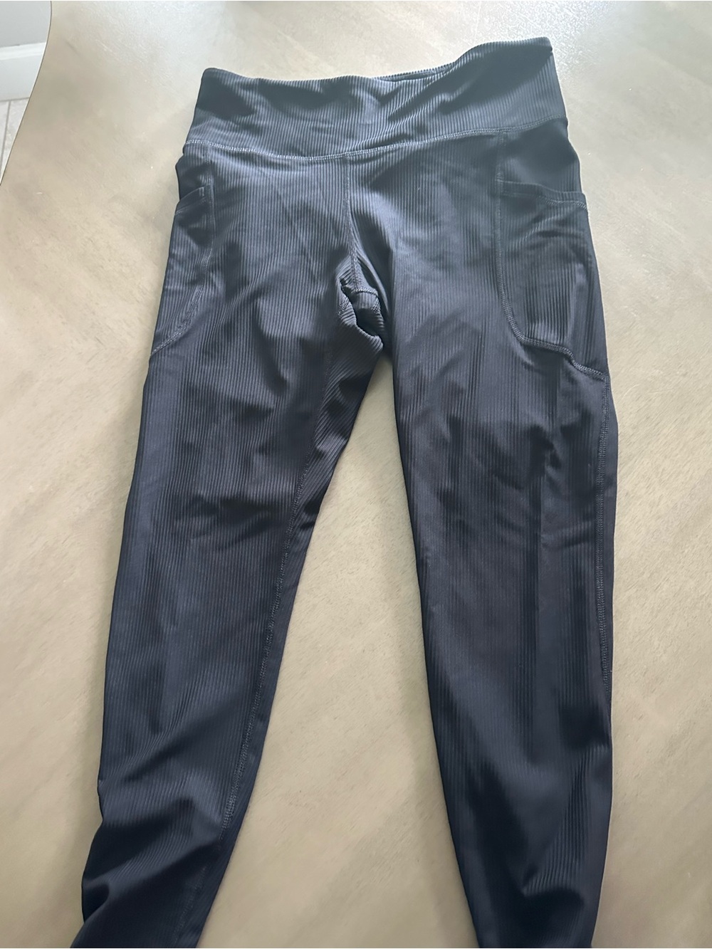Old Navy Black Ribbed Active Leggings with Side Pockets
